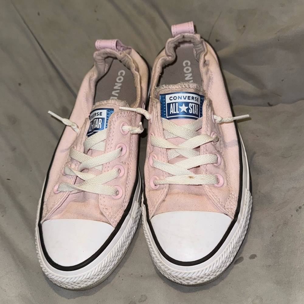 Women’s pink converse size 7